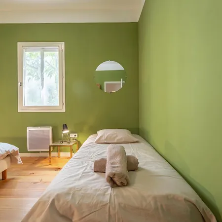 Chez Papy Charles Nyaraló *